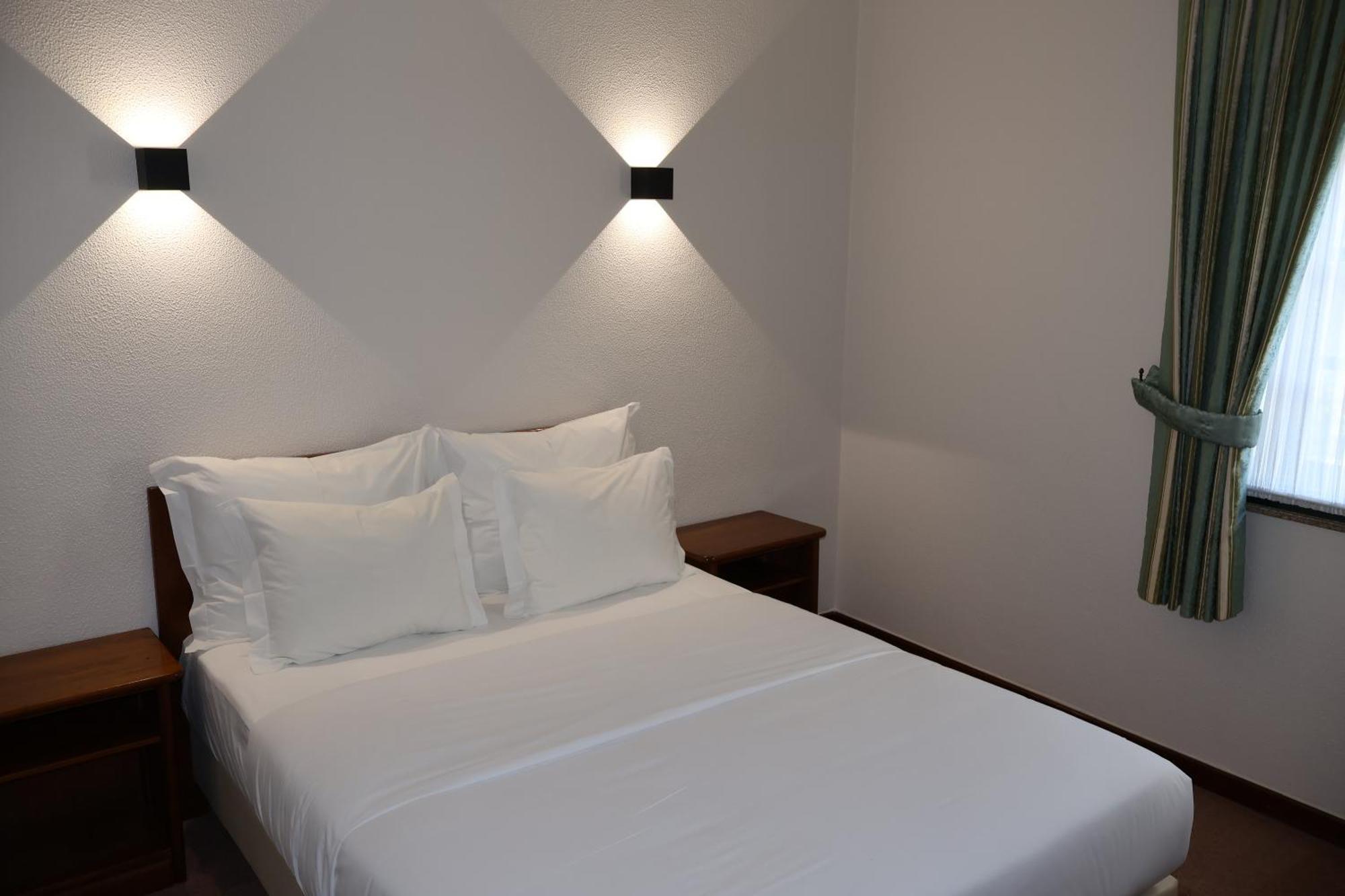 Hotel Santhyago Trofa Ngoại thất bức ảnh
