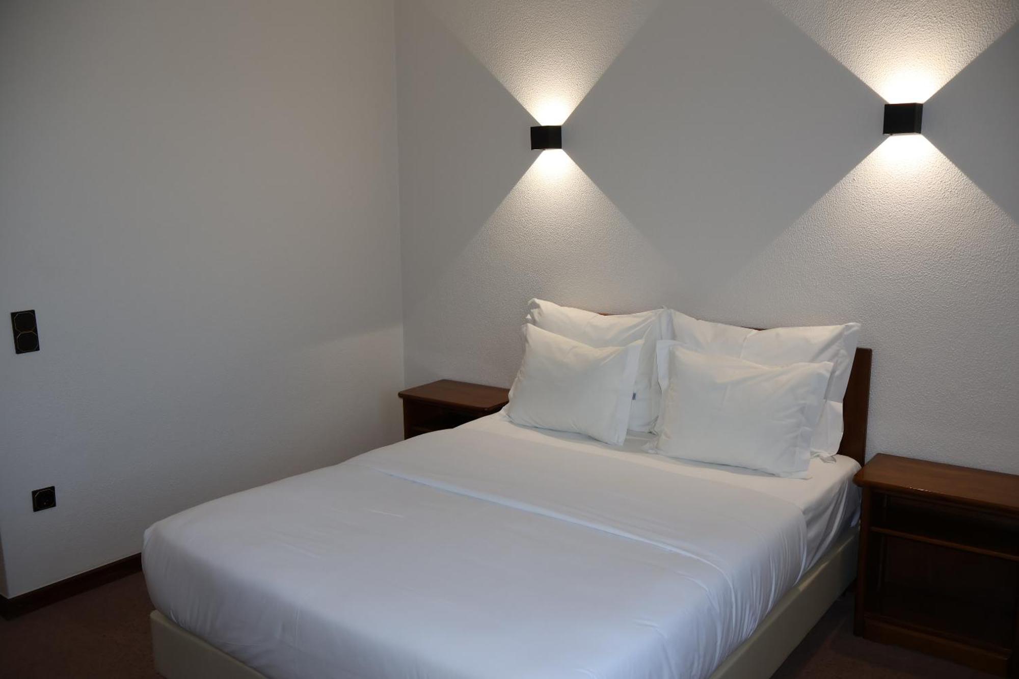Hotel Santhyago Trofa Ngoại thất bức ảnh