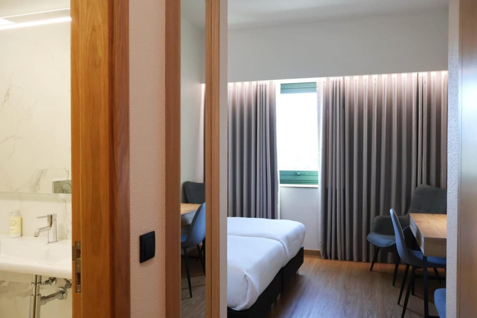 Hotel Santhyago Trofa Ngoại thất bức ảnh
